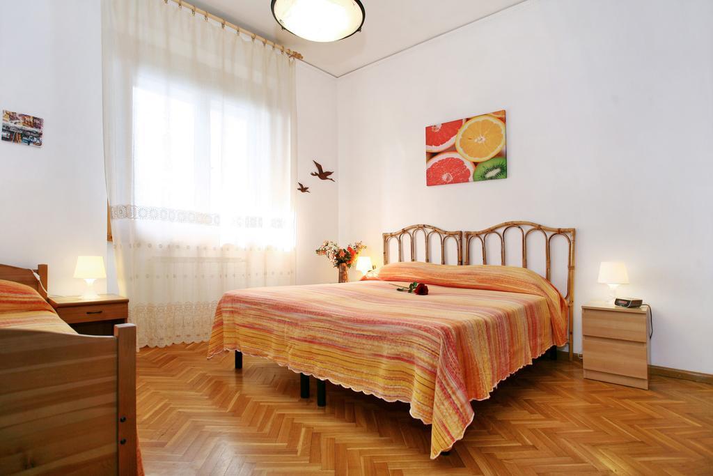 Appartamento Rialdoli Скандиччи Номер фото